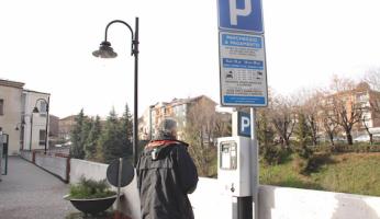Mondovì Breo: parcheggi gratuiti per lo shopping natalizio e i saldi