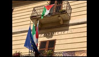 La bandiera della Palestina sventola sul palazzo comunale di Garessio
