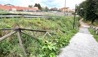 Mondovì: Via della Rocca e giardini di via San Bernardo: due situazioni in cui intervenire al più presto
