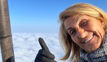 La niellese Adele Gesso prima donna in carrozzina a diventare pilota di mongolfiere