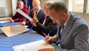 Mondovì sigla il suo primo gemellaggio internazionale: arte, giovani e valori europei al centro della giornata