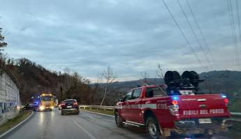 Auto fuori strada a Bastia Mondovì