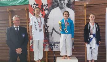 podio Cavarero karate