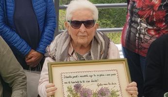 Fontane piange la maestra Lucia Vinai