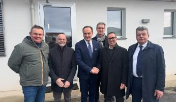 FOTOGALLERY - Il presidente della Regione Alberto Cirio in visita alla Almec e allo Scatolificio Doglianese