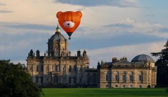 Al Raduno di Mongolfiere dell&rsquo;Epifania un gigante del cielo e palloni dalle forme divertentissime