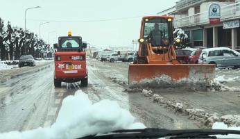 VIDEO - La strada provinciale tra Villanova e Mondov&igrave; dopo la nevicata di stanotte (2-3 febbraio) alle 9,30