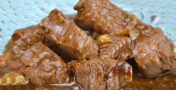 Spezzatino di vitello alla birra