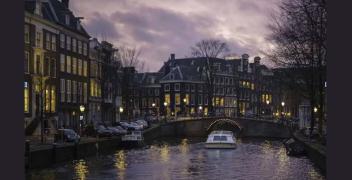 In crociera nella storia: esplorate i canali di Amsterdam
