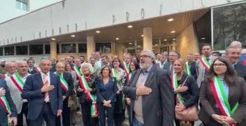 Cesellati a Cuneo, l’inno nazionale apre l’incontro sulle riforme 