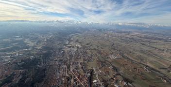 Mondov&igrave; dall&rsquo;alto, il silenzio della mongolfiera e la magia del volo