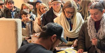 FOTOGALLERY - La redazione di Topolino atterra a Mondov&igrave;