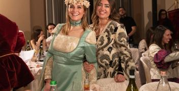 Carlev&eacute;, una cena di gala affollata apre il Carnevale: con il Moro e la B&eacute;la anche i rappresentanti di Regione e Provincia