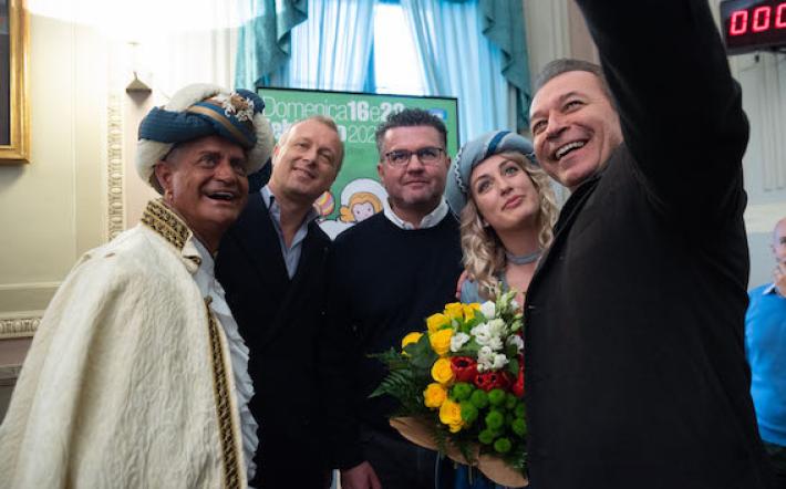 Mondovì invasa dall’allegria del “Carlevè 2020”: sabato pomeriggio la consegna delle Chiavi al Moro