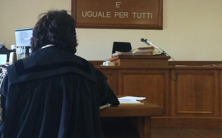 Monregalese ferisce l’amico con il coltello perchè non è d’accordo sul condimento della pasta: assolto per futili motivi