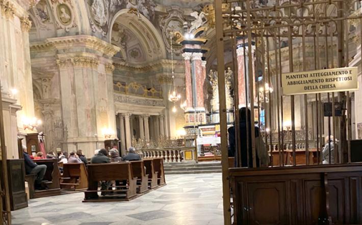 Vescovo di Mondovì: sospesi catechismo e attività per i giovani
