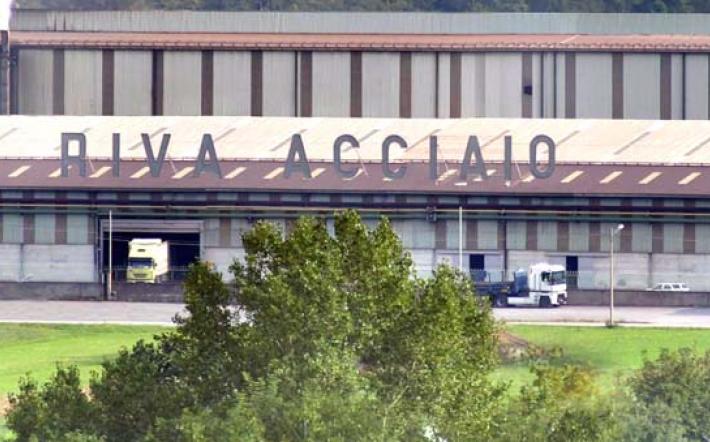 Acciaierie di Lesegno, incendio nella notte: intervento dei vigili del fuoco, nessuna conseguenza