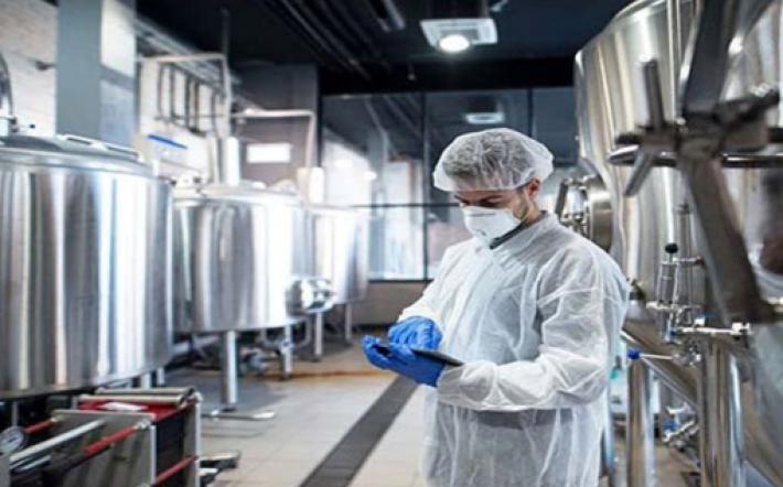 Quando il coronavirus ferma l’economia: la storia di un’azienda e di un’operaia in difficoltà