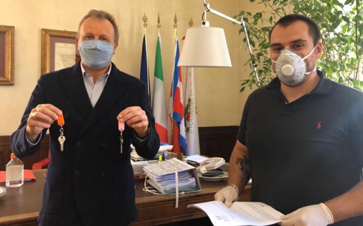 Mondovì: la protesta simbolica dei commercianti che si sentono abbandonati dallo Stato