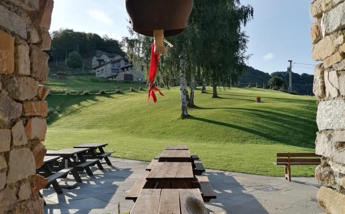 Il Rifugio “La Maddalena” ai Vernagli riapre sabato: «Gravi perdite in primavera, aspettiamo i turisti per ripartire»