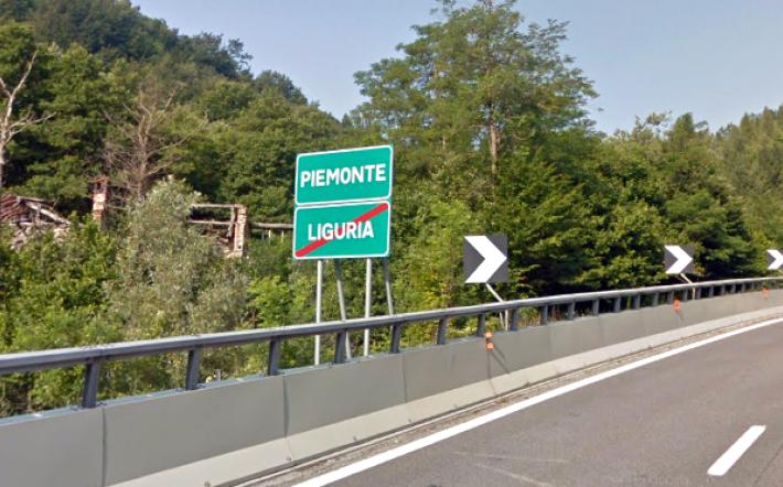 Verso lo stop agli spostamenti per un altro mese - In serata l’incontro del governo con i presidenti delle Regioni