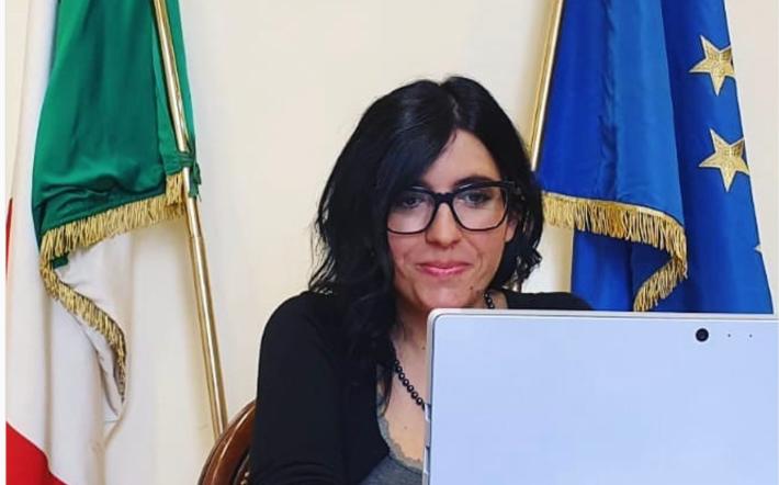 “La Costituzione è organismo vivo ed attuale" - Il ministro Dadone chiama la scuola di Mondovì