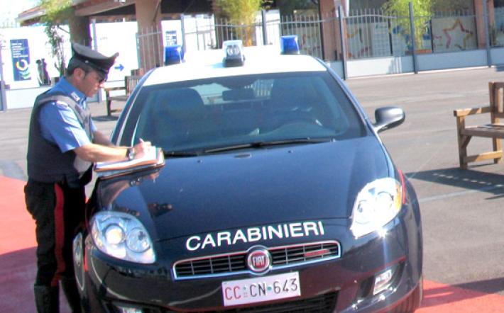 Mondovicino, tre arresti: rubavano indumenti che nascondevano nelle borse “schermate”