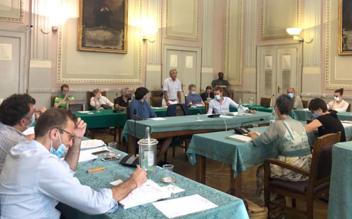 Mondovì prepara le sue scuole al rientro del 14 settembre: addetti per l’igienizzazione, forse la “launch box”, ingressi differenziati