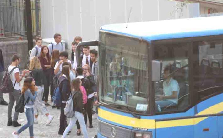 «Trasporto scolastico con l’80% di capienza: a Mondovì non ce la facciamo»