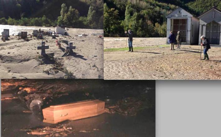 Garessio, l'alluvione non risparmia nemmeno i cimiteri: a Trappa il Tanaro strappa dalla terra anche le bare
