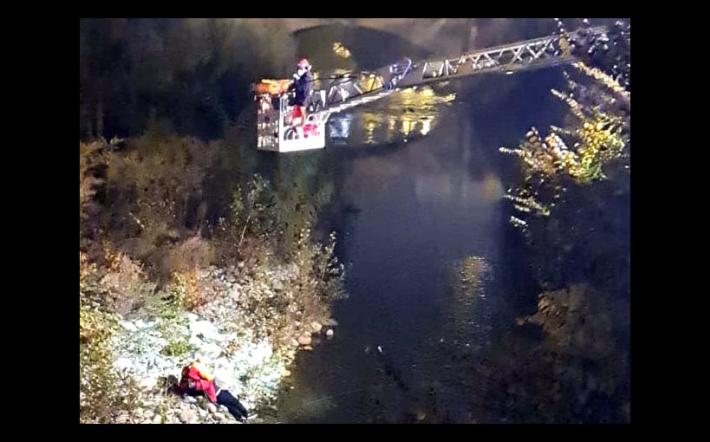 Mondovì: uomo finisce nel torrente Ellero, intervento di vigli del fuoco, carabinieri e 118