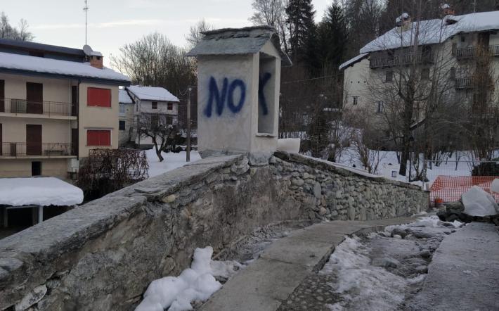 Pamparato, vandalizzato il ponte romano