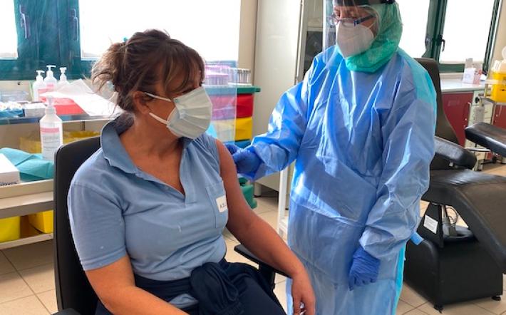 Piemonte: cambia il “piano vaccini anti covid”: dal 15 marzo le preadesioni per ultrasettantenni, persone vulnerabili e convivent di pazienti cn gravi patologie