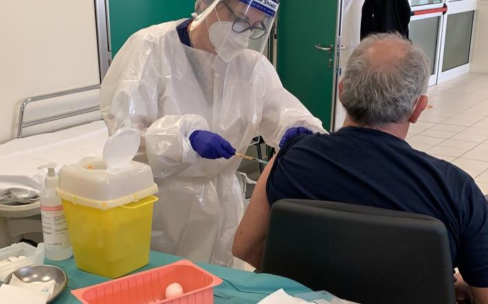 Giorno di Pasqua e Covid: 10.126 piemontesi vaccinati, 4.704 over 80 e 2.183 settantenni