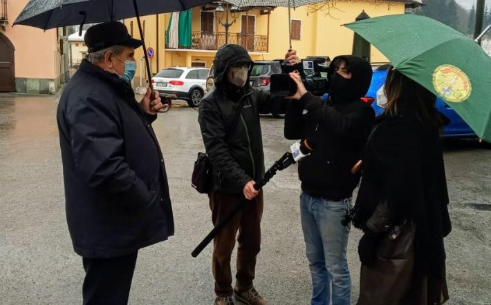 Le telecamere del TgR Piemonte a Pamparato per la Casa di Riposo