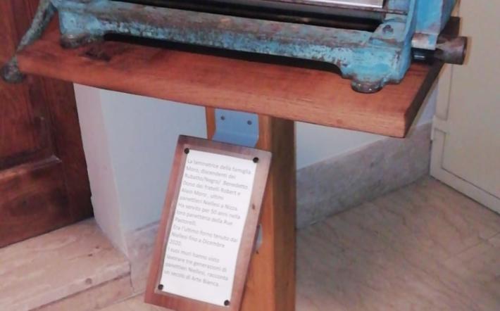 Niella: la storica laminatrice della famiglia Moro esposta in Municipio