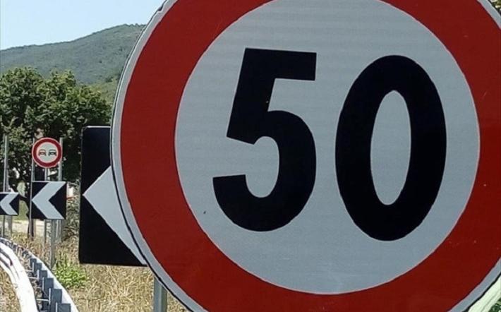 Giunti di dilatazione del ponte in cattivo stato, limite dei 50 km/H sulla Fondovalle tra Carrù e Farigliano