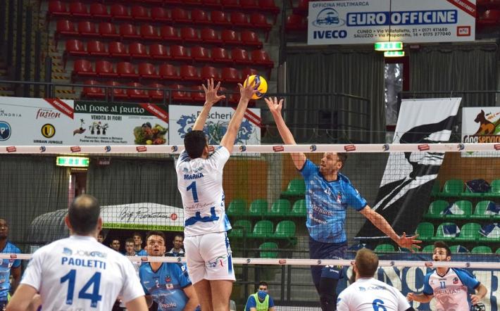 Cuneo troppo forte: il Vbc lotta ma cede 3-0 nel derby di ritorno