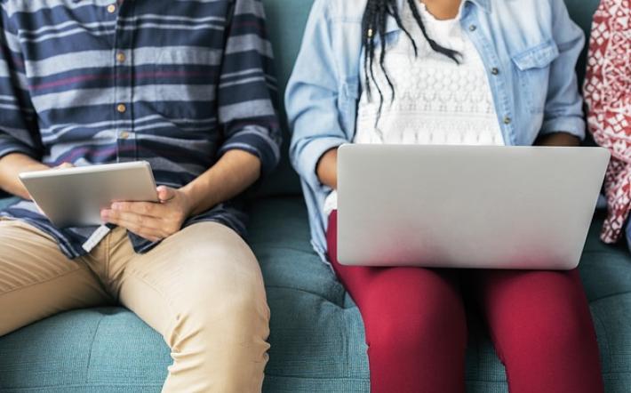 Un uso consapevole del digitale: due incontri con l’IC San Michele