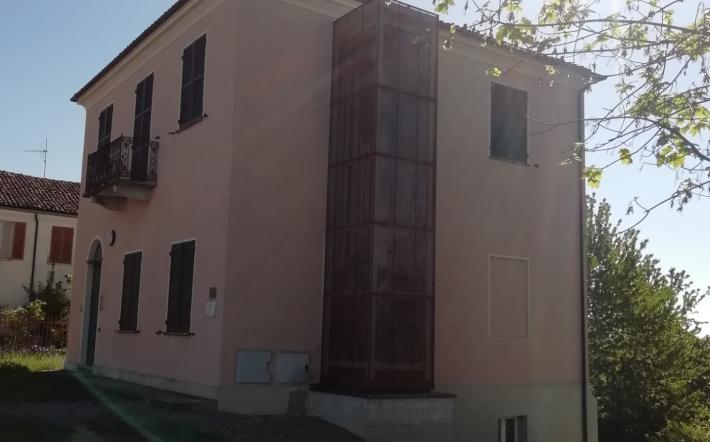 Niella: installato l’ascensore alle ex scuole di San Teobaldo