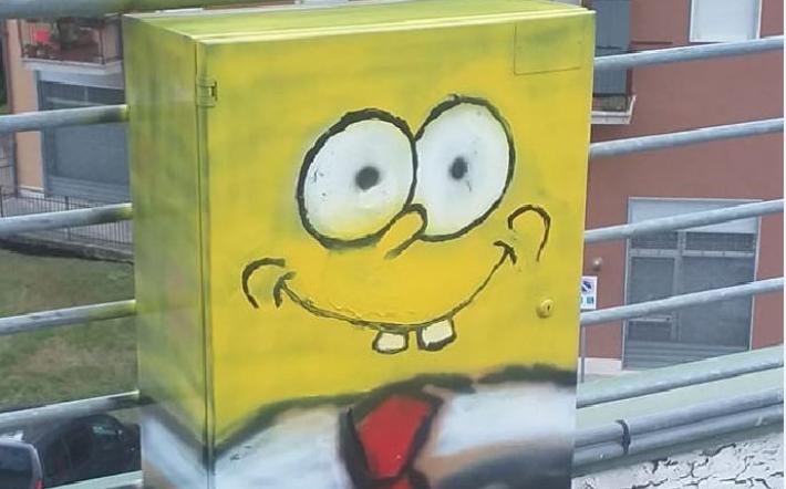 A Farigliano un porta contatore della luce diventa SpongeBob!