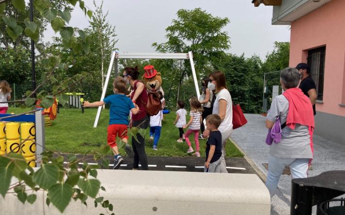IL nuovo parco inclusivo di Castelletto Stura inaugurato dai bambini