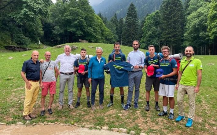 Da Chiusa Pesio a Sanremo a piedi: l’impresa di quattro giovani chiusani