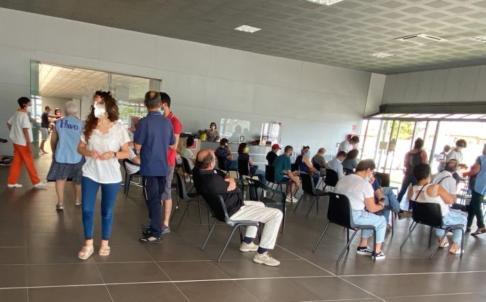 Covid, campagna vaccinale: in Piemonte mancano all’appello 600 mila persone. La metà è tra i 30 e i 60 anni