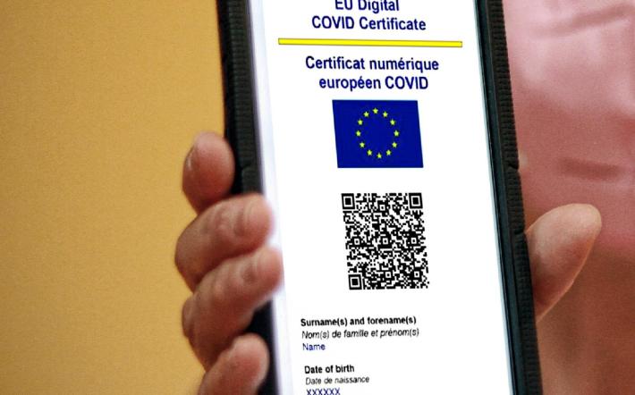 CHE COSA CAMBIA dal 1 aprile e 1 maggio: green pass, mascherine, quarantena…