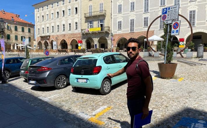 Un "anfiteatro verde" nel salotto di piazza Maggiore