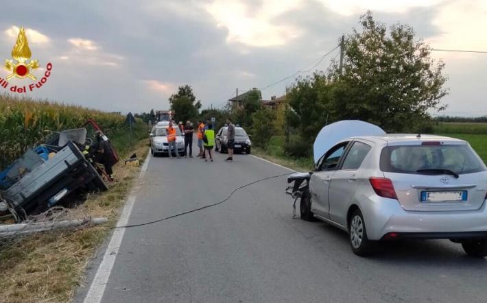 Scontro fra due auto a Morozzo. Nessun ferito grave
