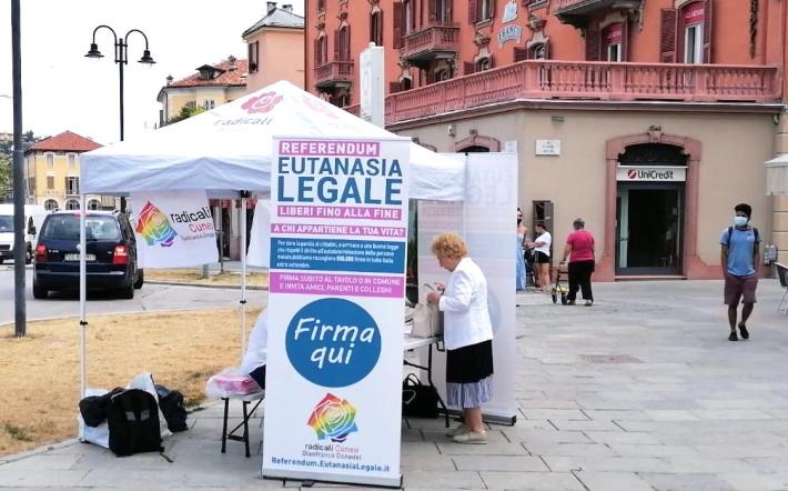 In Cassazione il referendum su Eutanasia Legale: a Mondovì 500 firme, 180 a Vicoforte
