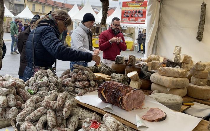 “Peccati di Gola”: 28, 29 ottobre e 1° novembre. Nuovo nome: “Calici e Forchette” e “Colori delle Alt(r)e Langhe”