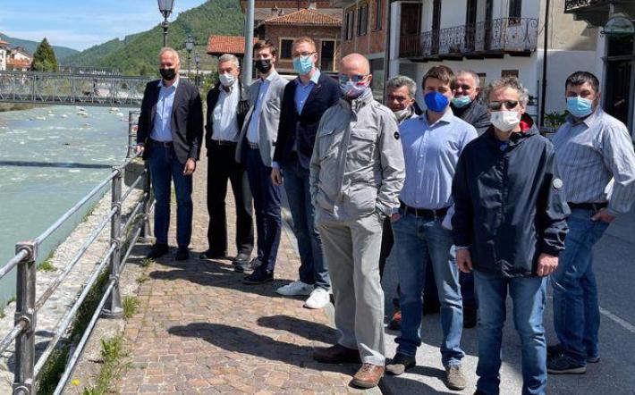 «Commissariate la strada statale 28 del Colle di Nava per metterla in sicurezza in modo definitivo». Lo chiede il senatore Giorgio Bergesio. Nominato il commissario per il terzo lotto tangenziale di M